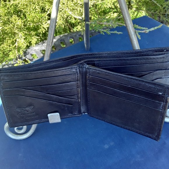 Unbranded Other - Tri-Fold Leather Men's Wallet